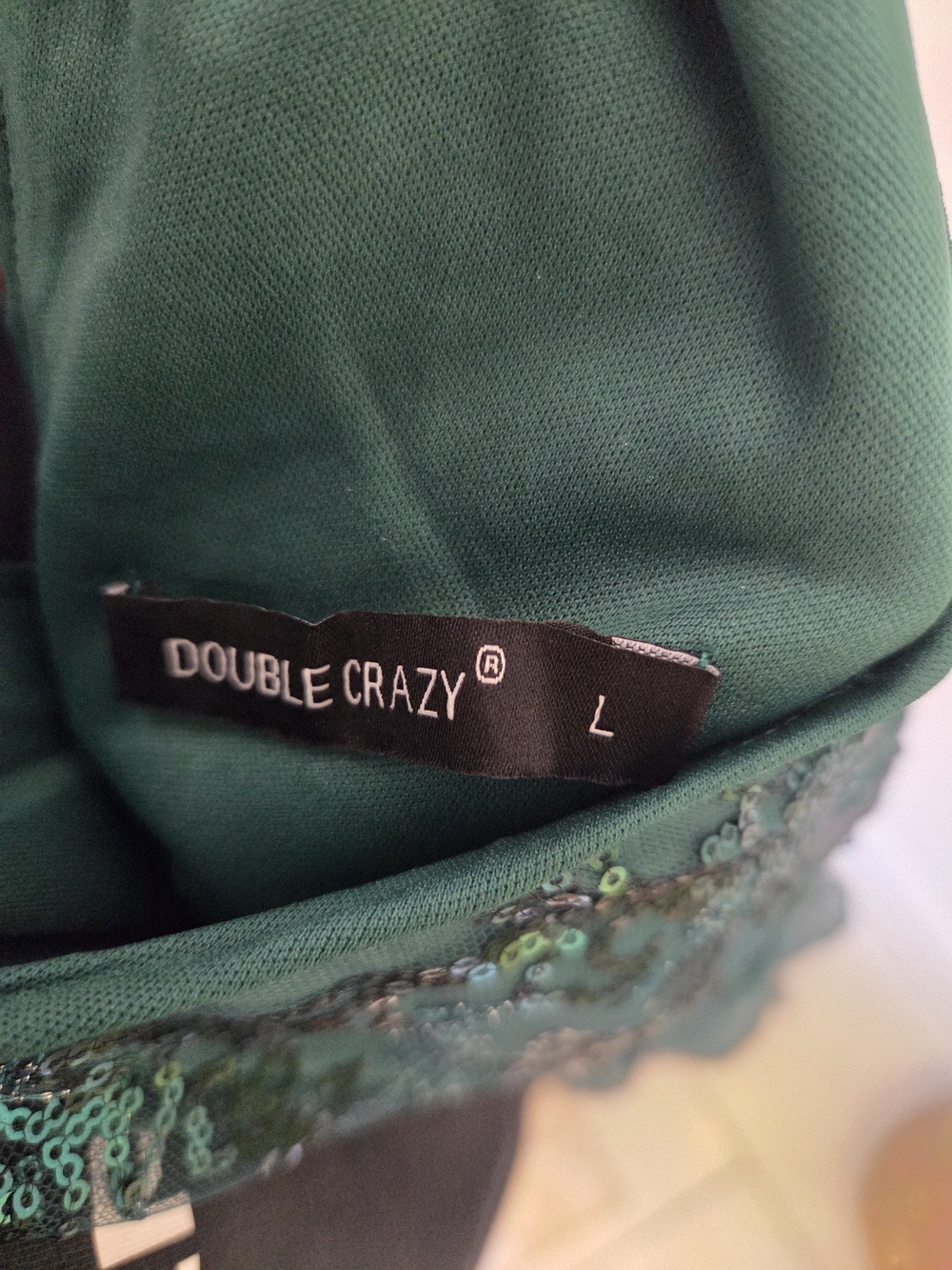 Emerald Green V-Neck Lace & Tulle Evening Dress - Picture 8 of 9